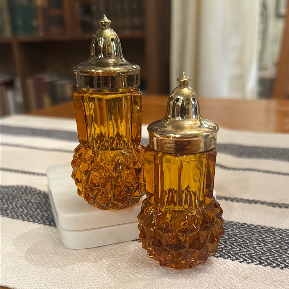 Anchor Hocking Indiana Amber Glass Salt and Pepper Shakers with Gold Accents